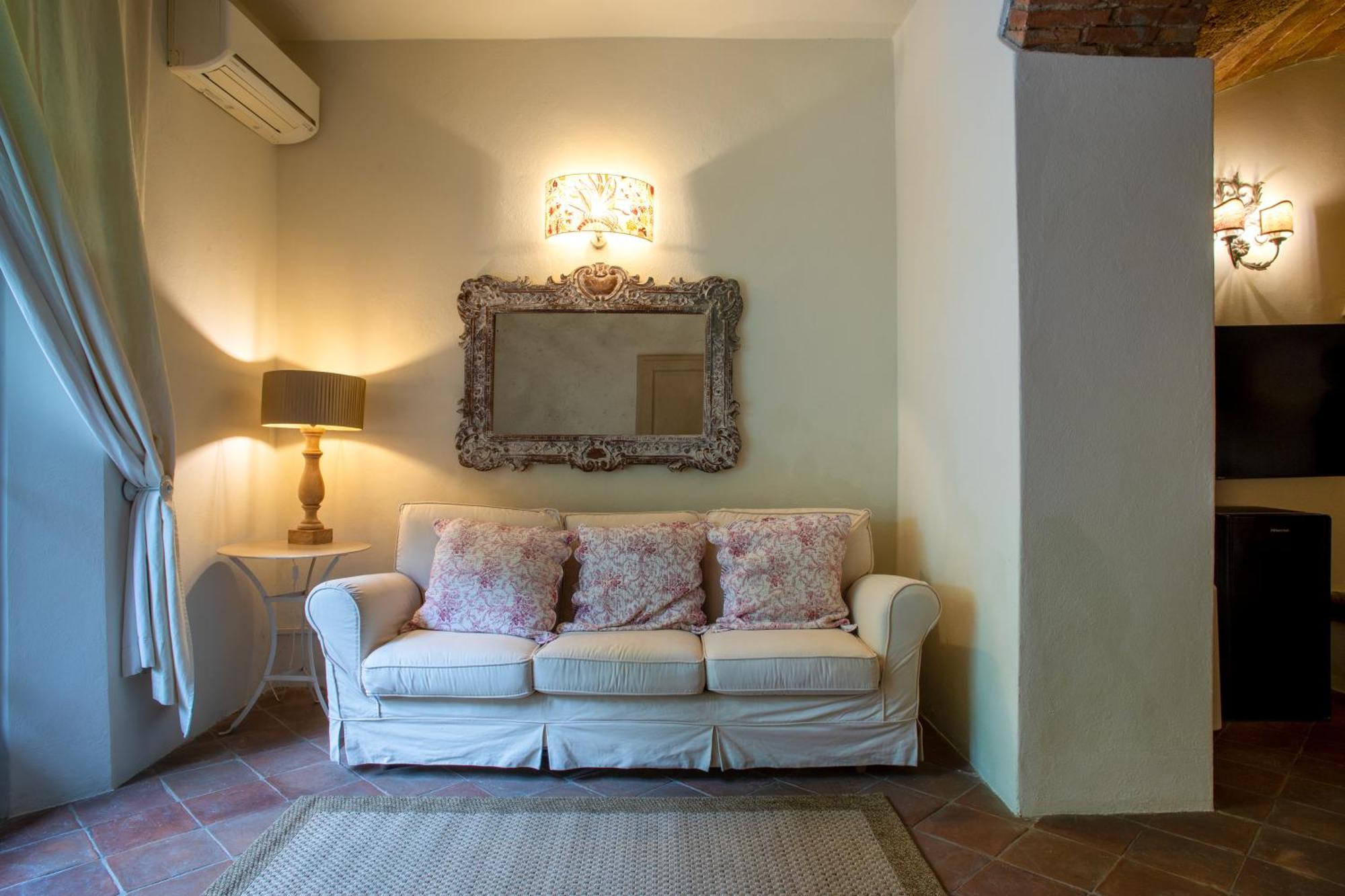 La Locanda Di Villa Toscana Бибона Екстериор снимка