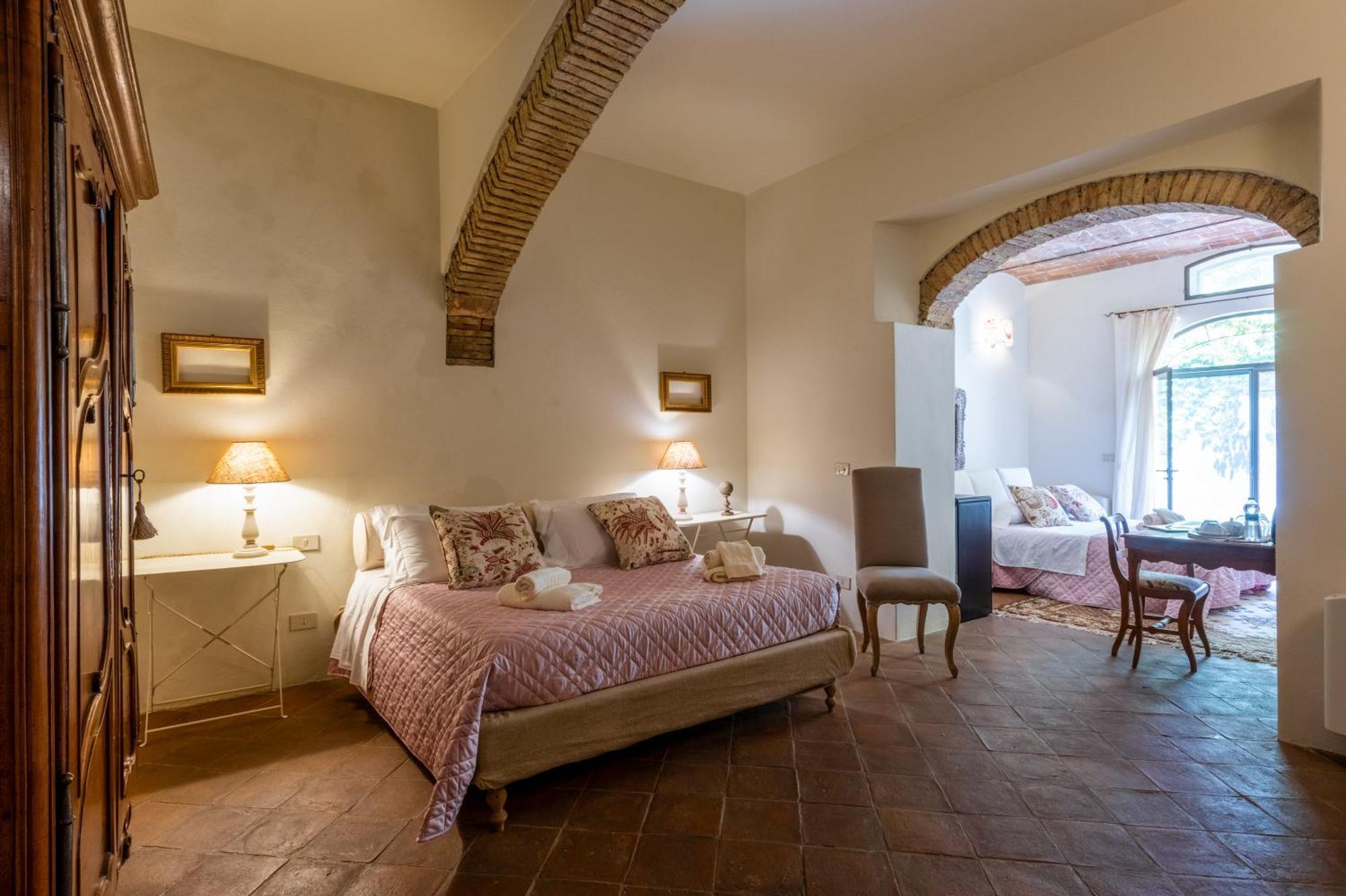 La Locanda Di Villa Toscana Бибона Екстериор снимка