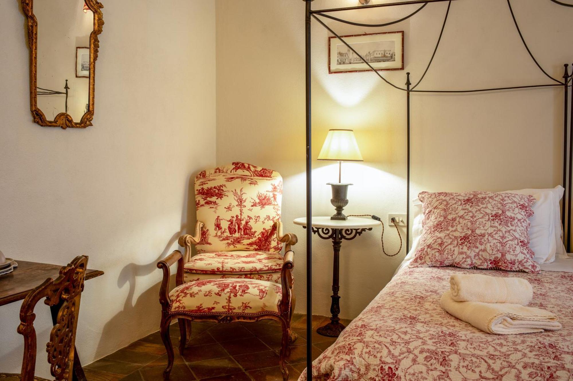 La Locanda Di Villa Toscana Бибона Екстериор снимка