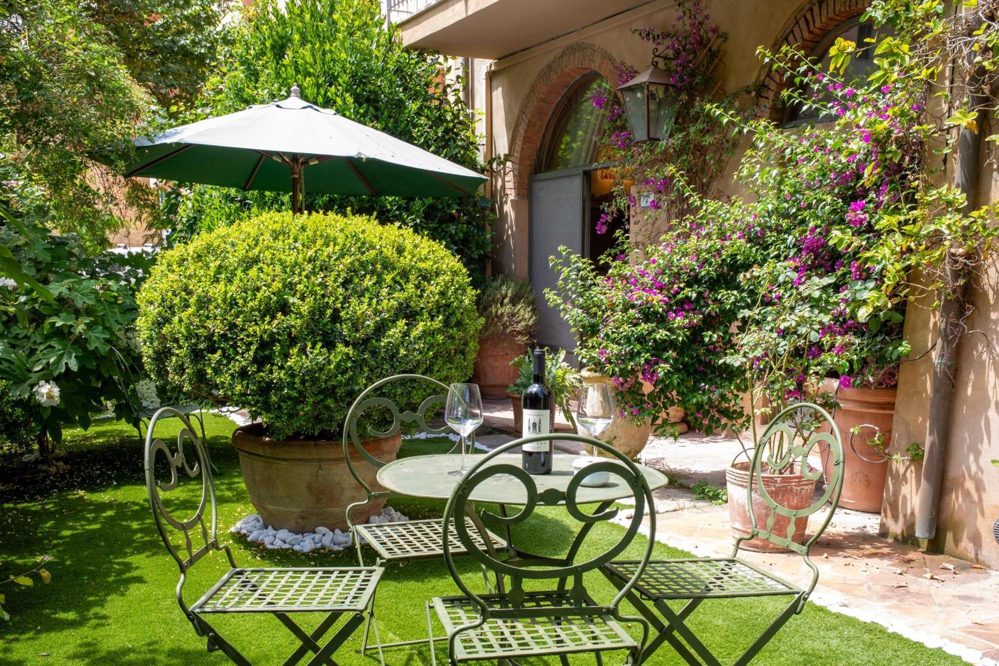 La Locanda Di Villa Toscana Бибона Екстериор снимка