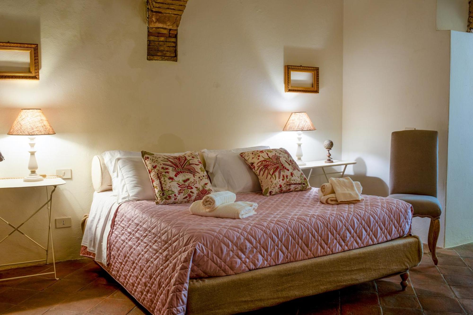 La Locanda Di Villa Toscana Бибона Екстериор снимка